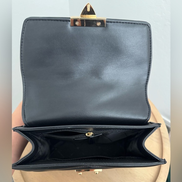 Michael Kors Medium Flap Shoulder Bag - Picture 2 of 3